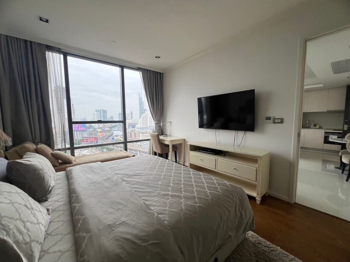 The Bangkok Sathorn